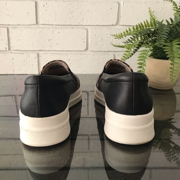 Naturalizer Yardley Cheetah Print Slip On Loafer Women's 7.5 WIDE - Picture 7 of 12